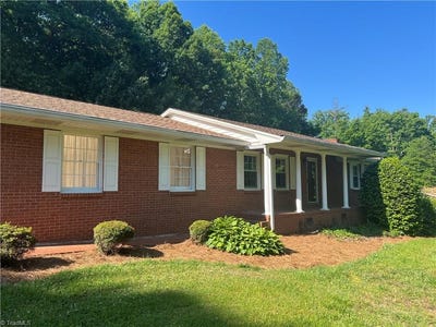 /international/us/197-elm-street-mocksville-nc-110109488856/
