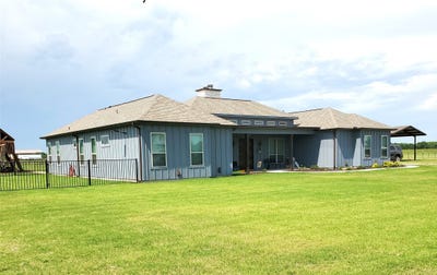 /international/us/291-county-road-4833-leonard-tx-110099715833/