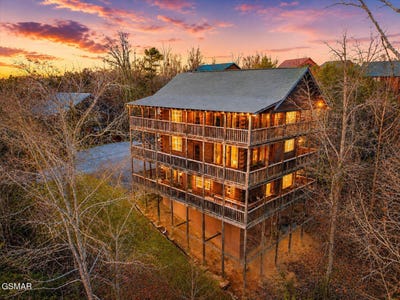 /international/us/2022-oakmont-drive-sevierville-tn-110108439303/