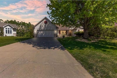 /international/us/1451-clippership-court-woodbury-mn-110108059549/