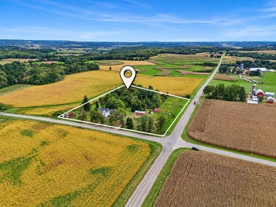 /international/us/e4915-herritz-road-reedsburg-wi-110110317308/