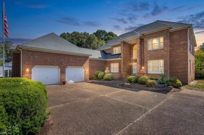 /international/us/1711-tyndall-point-road-gloucester-point-va-110108280025/