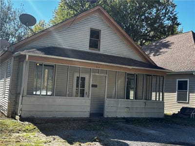 /international/us/614-hardin-street-st-joseph-mo-110120721646/