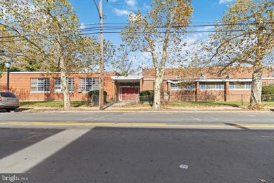 /international/us/1479-kaighn-avenue-camden-nj-110103418028/