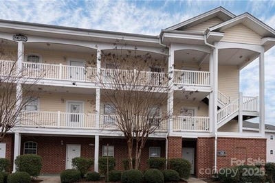 /international/us/8668-coralbell-lane-charlotte-nc-110097634131/