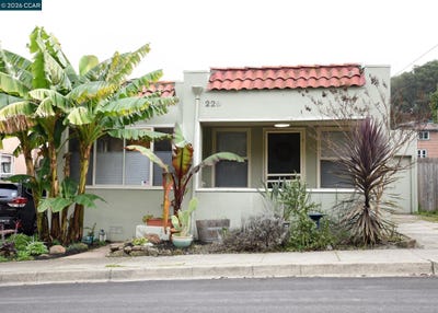 /international/us/228-arreba-st-martinez-ca-110105640353/