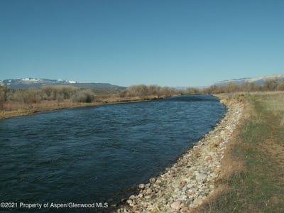/international/us/1421-river-frontage-road-silt-co-110066752687/