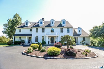 /international/us/10-trailing-ridge-road-brookfield-ct-110107817758/