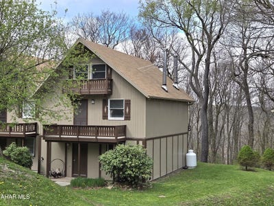 /international/us/8150-summit-way-6b-pine-cone-claysburg-pa-110107435794/