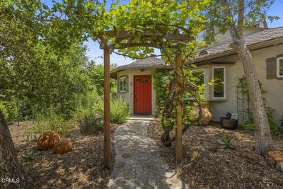 /international/us/66-taormina-lane-ojai-ca-110108207796/