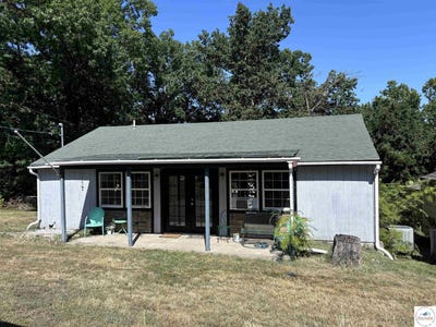 /international/us/29290-round-house-lincoln-mo-110093765020/