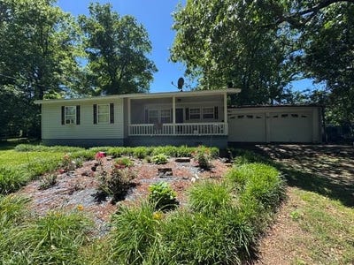 /international/us/3203-maple-grove-drive-dalton-ga-110108064395/