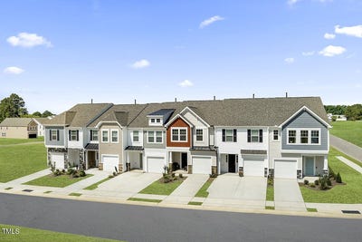 /international/us/35-hyacinth-lane-angier-nc-110099176318/