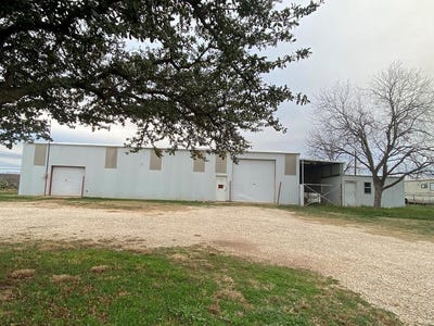 /international/us/201-commerce-street-robert-lee-tx-110094768544/