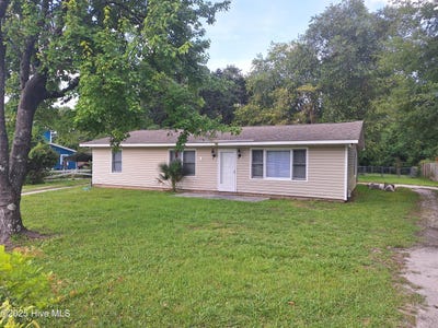 /international/us/142-florida-park-road-newport-nc-110101305449/