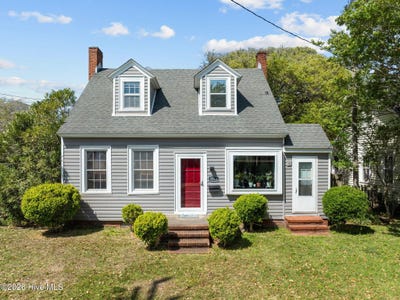 /international/us/2812-evans-street-morehead-city-nc-110107380116/