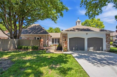 /international/us/10240-conser-street-overland-park-ks-110108854783/