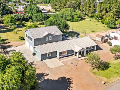 /international/us/6634-n-176th-avenue-waddell-az-110108098028/