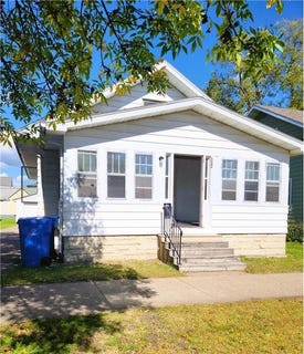 /international/us/374-w-mark-street-winona-mn-110100619882/