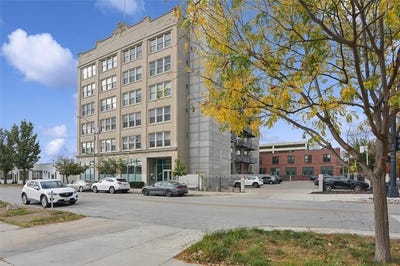 /international/us/112-11th-street-des-moines-ia-110108499715/