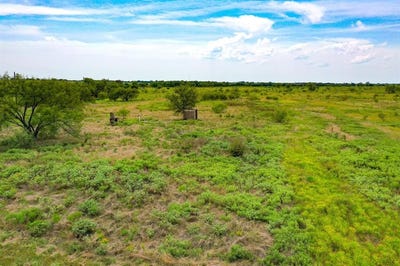 /international/us/12-34-acres-199-highway-jacksboro-tx-110103002358/