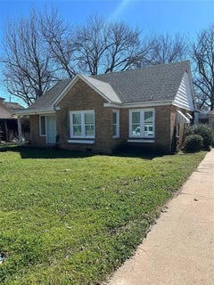 /international/us/903-w-main-street-olney-tx-110106154834/