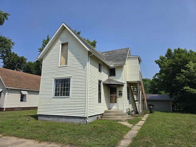 /international/us/1118-cedar-street-elkhart-in-110100499698/
