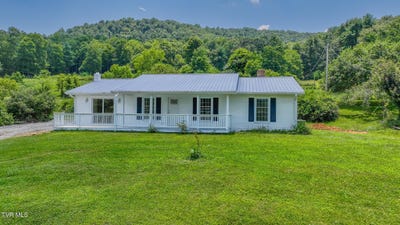/international/us/206-spring-hollow-road-marion-va-110100754336/?lang=zh-tw