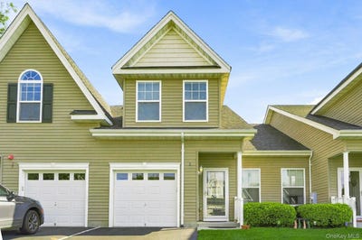 /international/us/38-augusta-drive-medford-ny-110110332506/