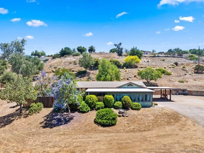 /international/us/636-n-glen-oaks-dr-alpine-ca-110100814145/
