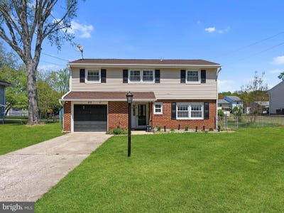 /international/us/411-chapel-ave-e-cherry-hill-nj-110107382723/