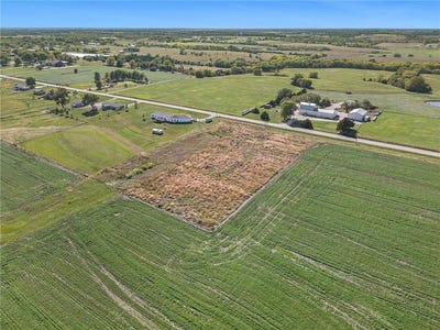 /international/us/s-shawnee-heights-road-overbrook-ks-110107503743/