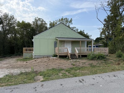 /international/us/602-e-bertha-street-humansville-mo-110102310299/