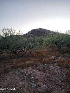 /international/us/43xxx-n-12th-street-new-river-az-110094197326/?lang=en