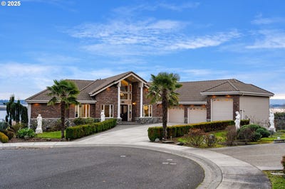 /international/us/7711-se-16th-cir-vancouver-wa-110098165114/