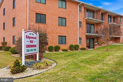 /international/us/1745-edgewood-hill-circle-hagerstown-md-110105999095/