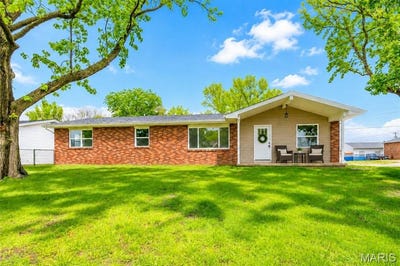 /international/us/615-texas-boulevard-bethalto-il-110107820017/