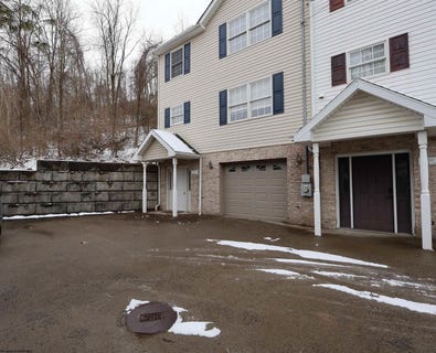 /international/us/1508-bergamont-street-morgantown-wv-110106250989/