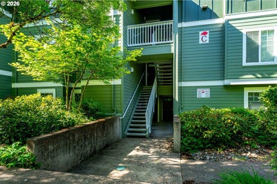 /international/us/6298-sw-grand-oaks-dr-corvallis-or-110108342999/