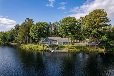 /international/us/301-pine-island-lane-schofield-wi-110106984069/