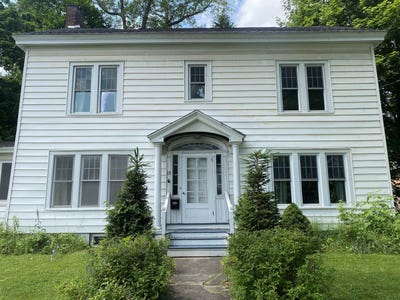 /international/us/12-leroy-st-potsdam-ny-110099065511/