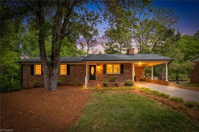 /international/us/5595-murray-road-winston-salem-nc-110107345782/