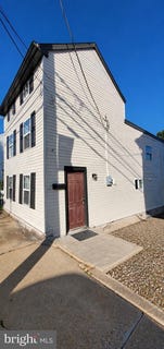 /international/us/122-n-high-street-duncannon-pa-110110407165/