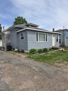 /international/us/611-s-4th-street-fulton-ny-110108129819/