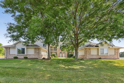 /international/us/4740-w-maple-leaf-cir-greenfield-wi-110101294874/