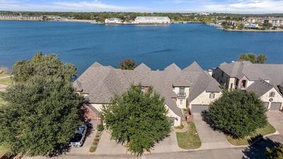 /international/us/603-n-avalon-court-granbury-tx-110103364894/