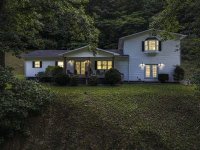 /international/us/19-magnolia-lane-prestonsburg-ky-110101048521/