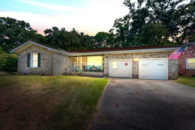 /international/us/8020-nantuckett-avenue-north-charleston-sc-110108235644/