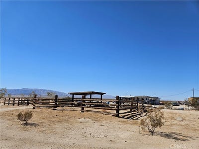 /international/us/5451-kuhns-rd-29-palms-ca-110095131802/
