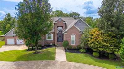 /international/us/3990-rosehaven-circle-southside-al-110109164965/